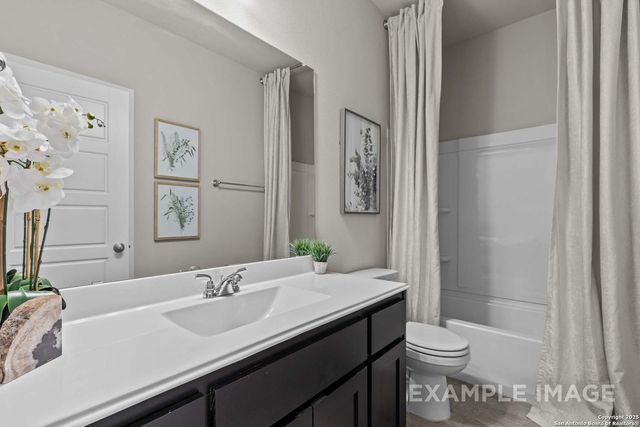 424 Jills Path, Seguin, TX 78155