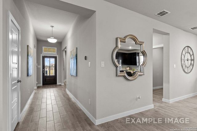 424 Jills Path, Seguin, TX 78155