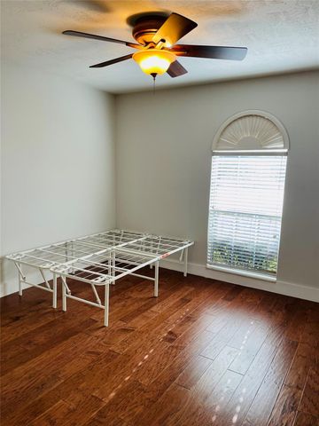3405 Kleberg Court, Pearland, TX 77584