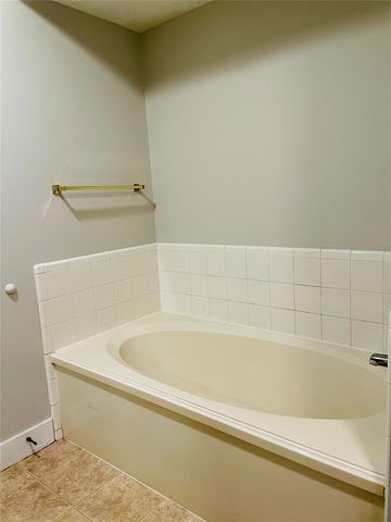 3405 Kleberg Court, Pearland, TX 77584