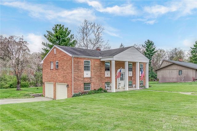 1119 Lee Ann Drive, Xenia, OH 45385