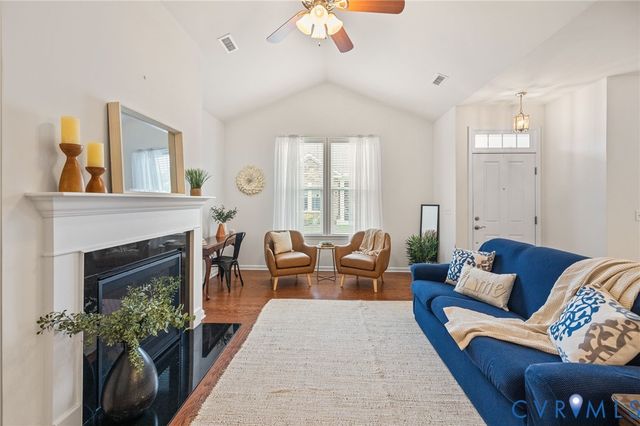 12157 Magnolia Bluff Ct, Chester, VA 23831
