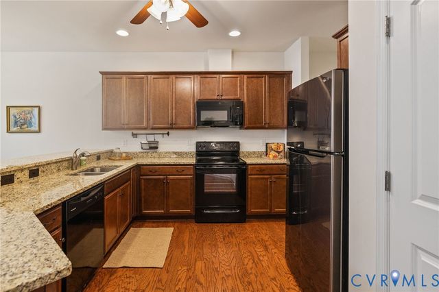 12157 Magnolia Bluff Ct, Chester, VA 23831