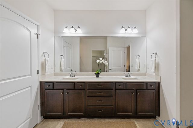 12157 Magnolia Bluff Ct, Chester, VA 23831