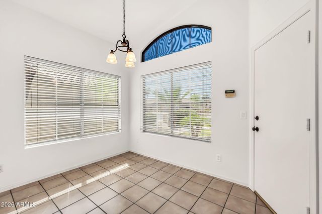 1284 W KINGBIRD Drive, Chandler, AZ 85286