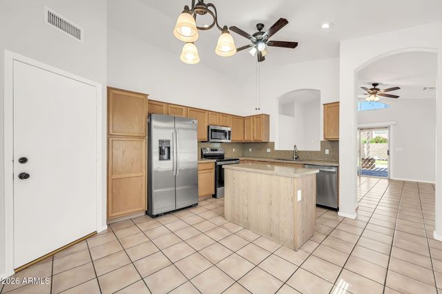 1284 W KINGBIRD Drive, Chandler, AZ 85286