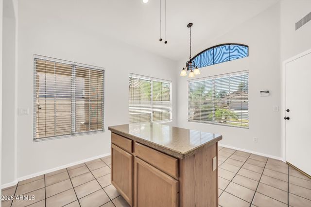 1284 W KINGBIRD Drive, Chandler, AZ 85286