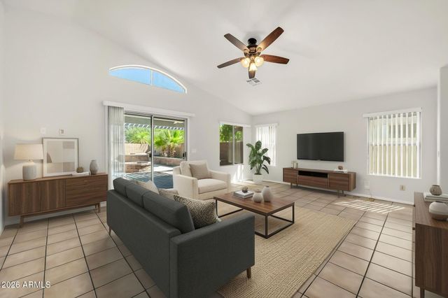 1284 W KINGBIRD Drive, Chandler, AZ 85286