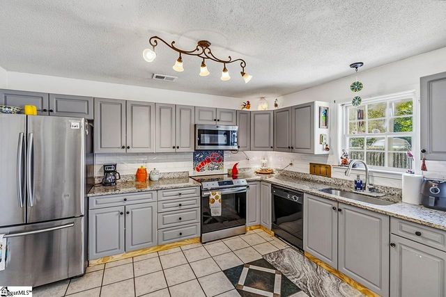 3 Winter Place, Fountain Inn, SC 29644
