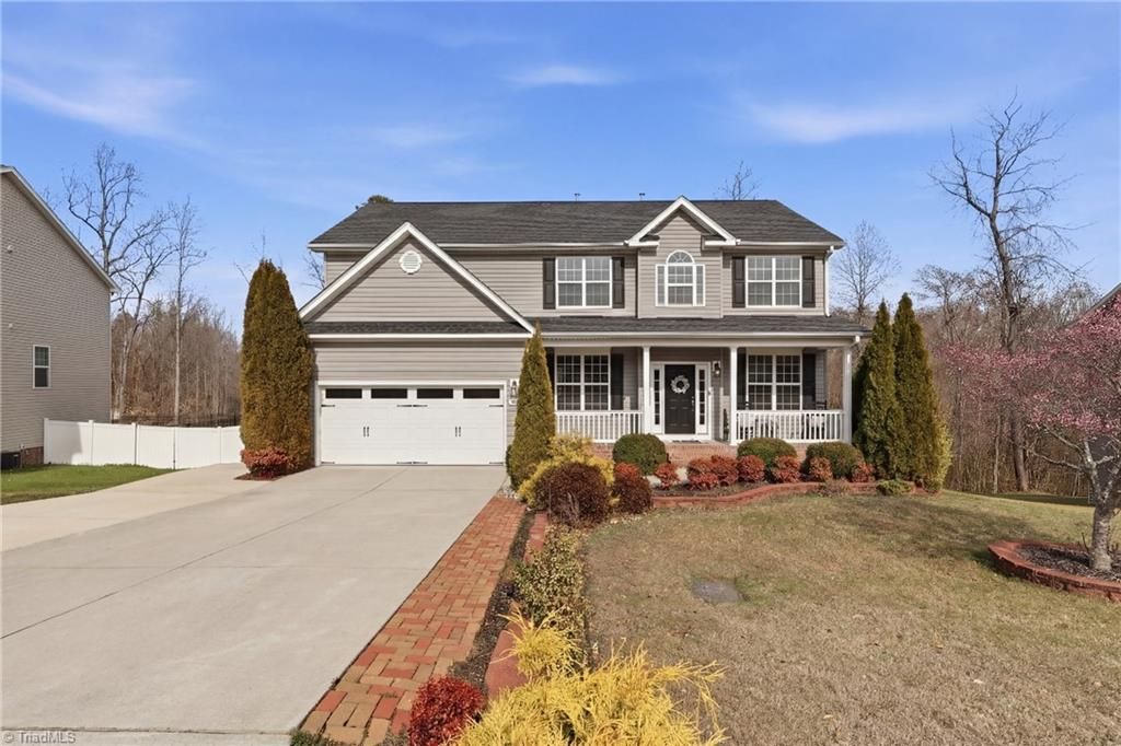 467 Mahogany Drive, Thomasville, NC 27360