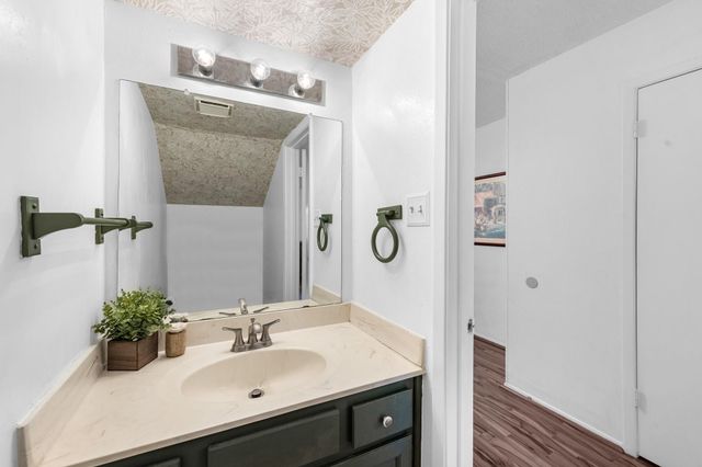 6434 Kentwick Drive, Houston, TX 77084