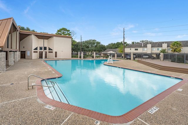 6434 Kentwick Drive, Houston, TX 77084