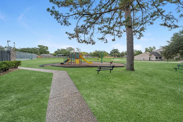 6434 Kentwick Drive, Houston, TX 77084