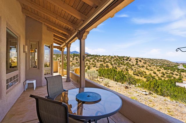 10 PINON RIDGE DR, Placitas, NM 87043