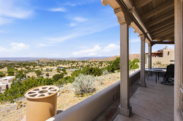 10 PINON RIDGE DR, Placitas, NM 87043