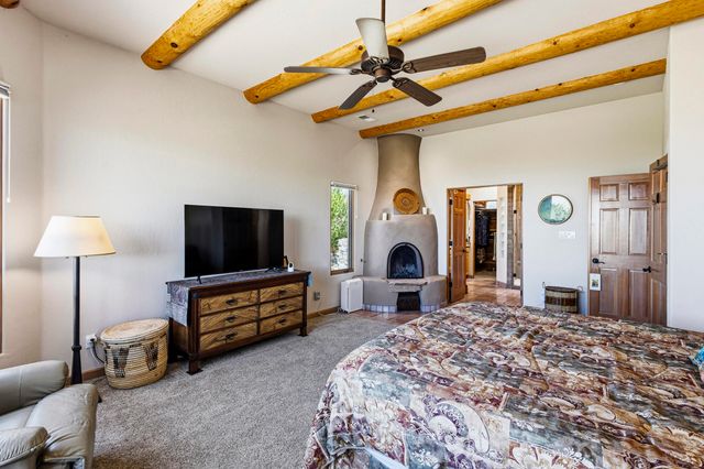10 PINON RIDGE DR, Placitas, NM 87043
