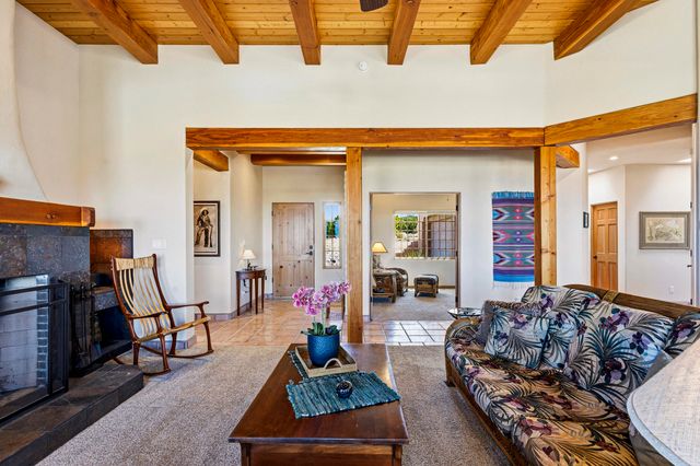 10 PINON RIDGE DR, Placitas, NM 87043