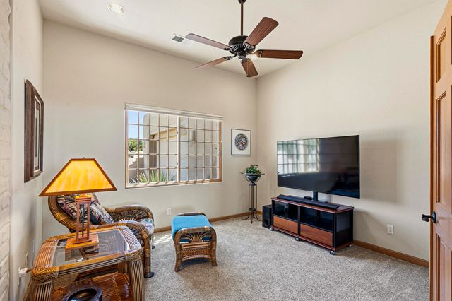 10 PINON RIDGE DR, Placitas, NM 87043