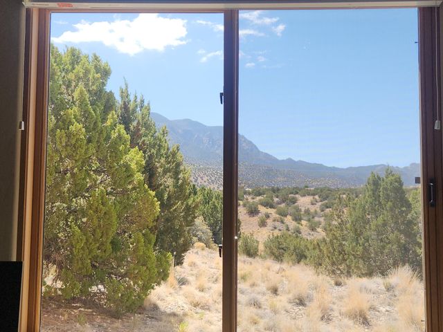 10 PINON RIDGE DR, Placitas, NM 87043