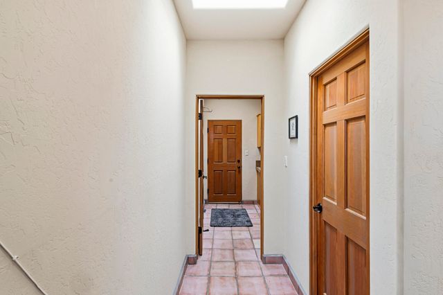 10 PINON RIDGE DR, Placitas, NM 87043