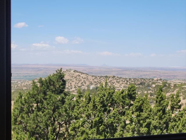 10 PINON RIDGE DR, Placitas, NM 87043