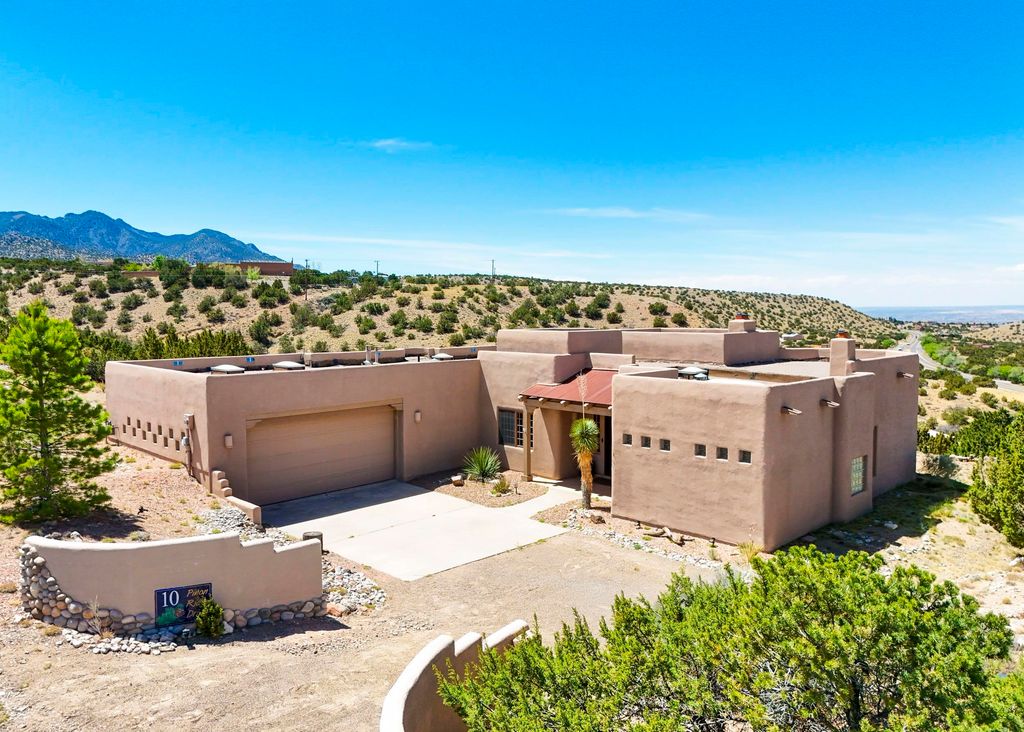 10 PINON RIDGE DR, Placitas, NM 87043
