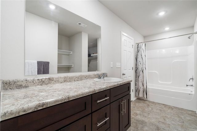 2839 W Azurite Street, Fayetteville, AR 72704