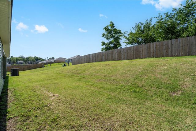 2839 W Azurite Street, Fayetteville, AR 72704