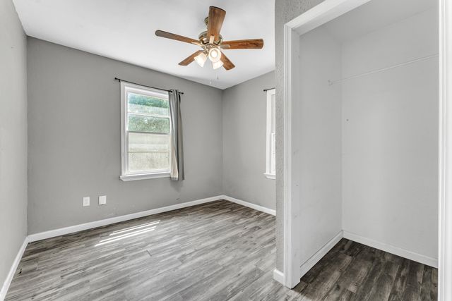 1714 W Scott Street, Springfield, MO 65802