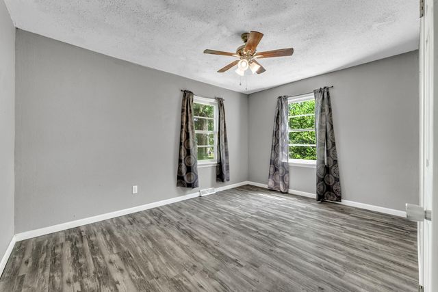 1714 W Scott Street, Springfield, MO 65802