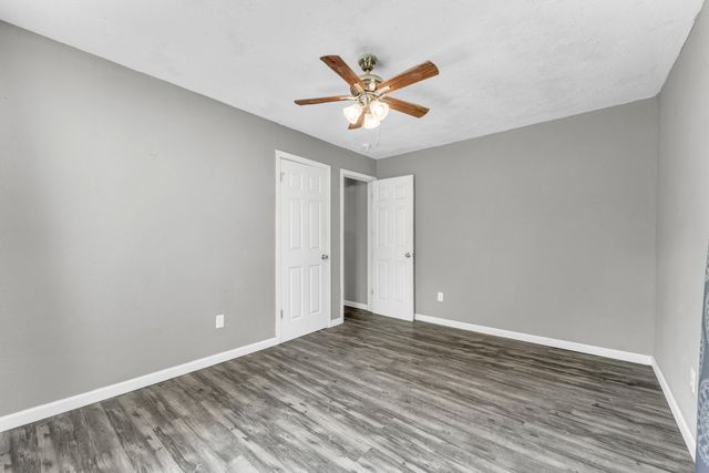 1714 W Scott Street, Springfield, MO 65802