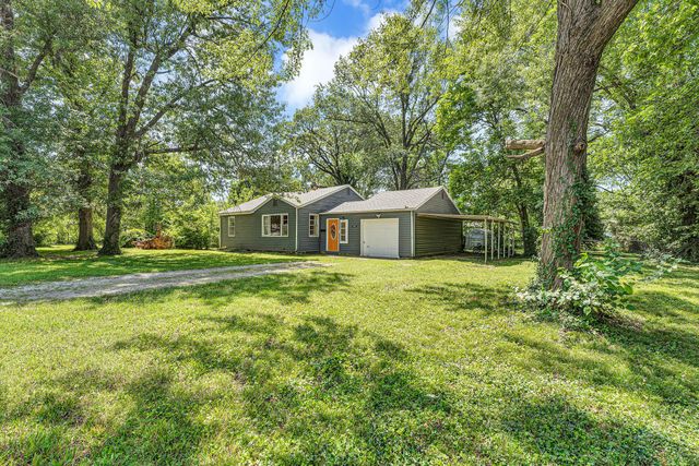 1714 W Scott Street, Springfield, MO 65802