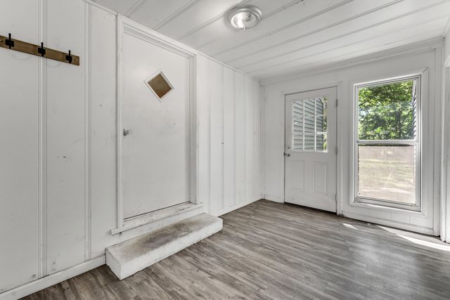 1714 W Scott Street, Springfield, MO 65802