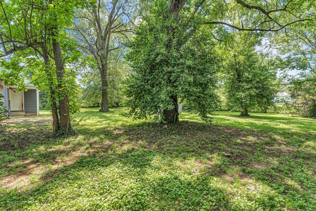 1714 W Scott Street, Springfield, MO 65802