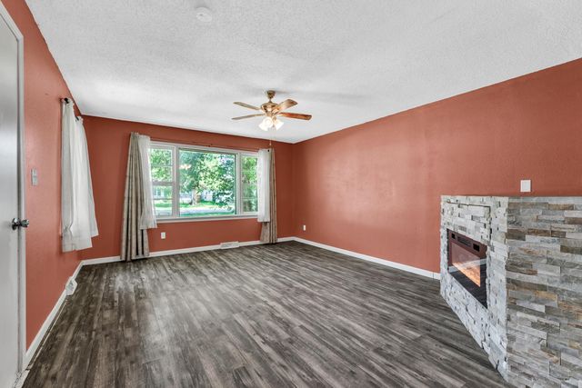 1714 W Scott Street, Springfield, MO 65802