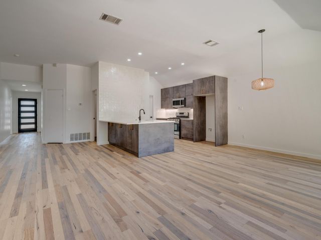 13022 Staton DR, Austin, TX 78727