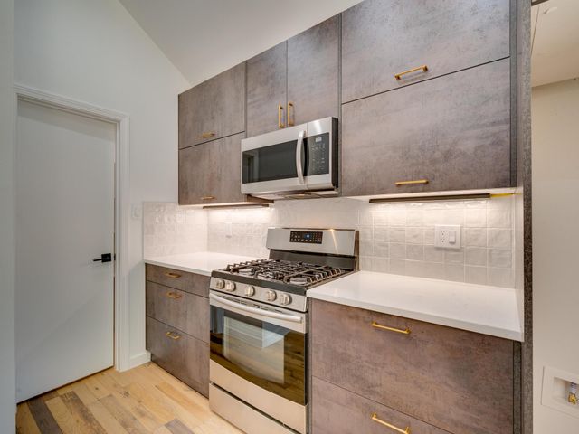 13022 Staton DR, Austin, TX 78727
