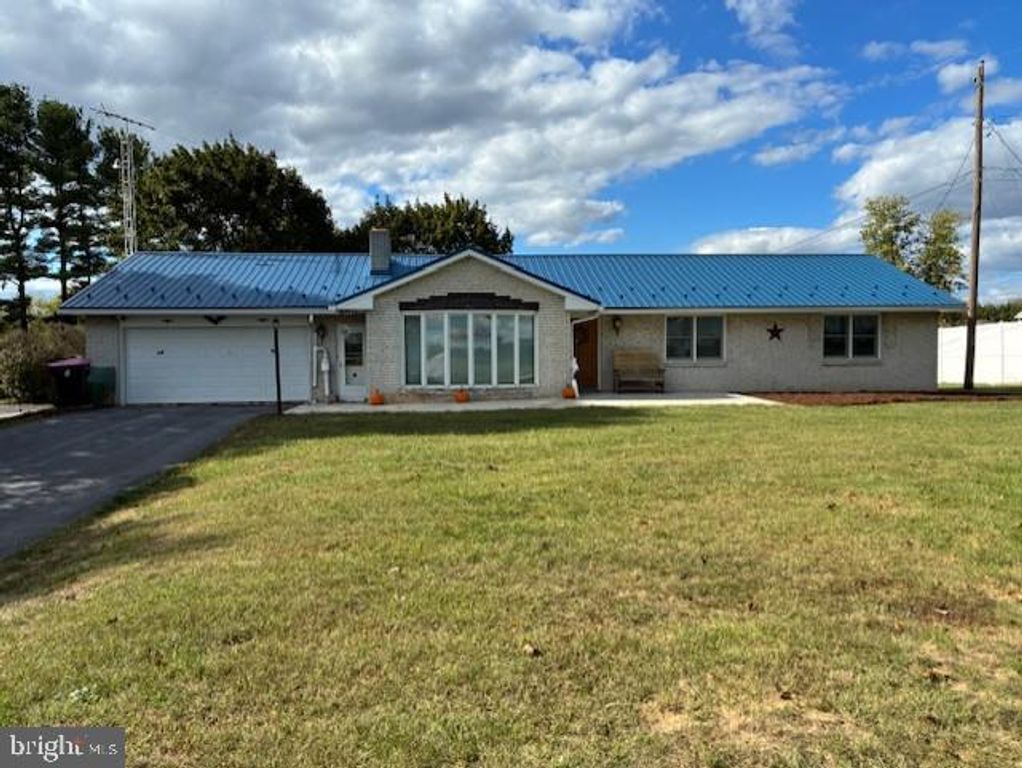 12689 WILLIAMSPORT PIKE, Greencastle, PA 17225