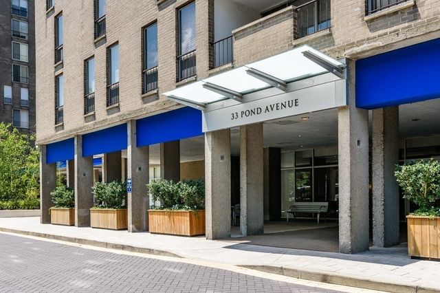 44 Washington Street 817, Brookline, MA 02445