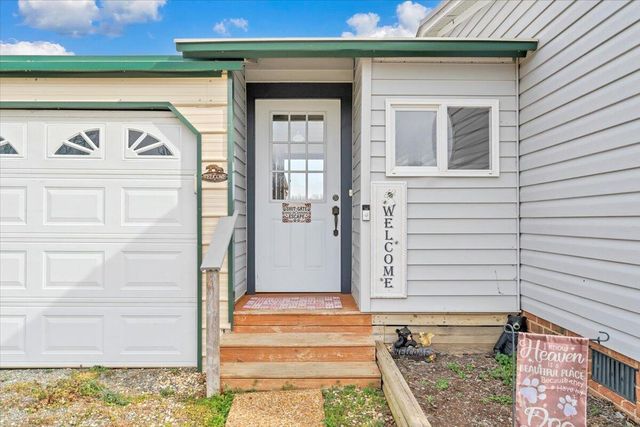 627&641 Novelty RD, Union Hall, VA 24176