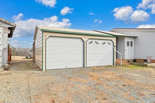 627&641 Novelty RD, Union Hall, VA 24176