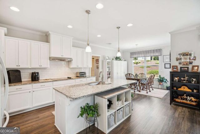 4745 Shady Lake Circle, Gainesville, GA 30507