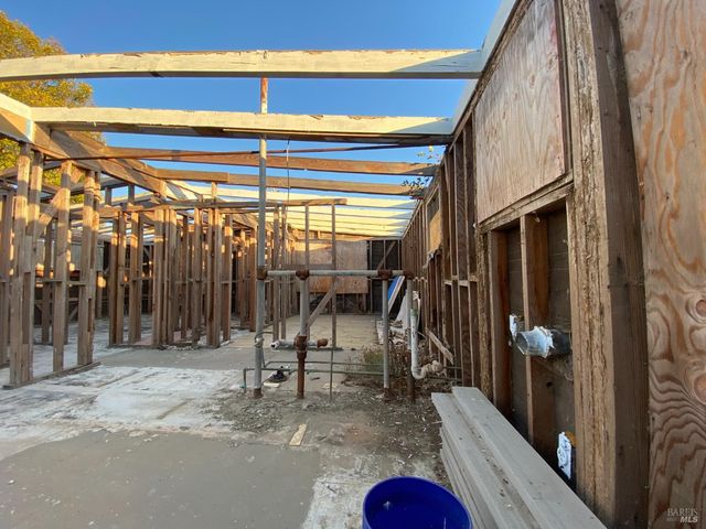 18 Joan Dr, American Canyon, CA 94503