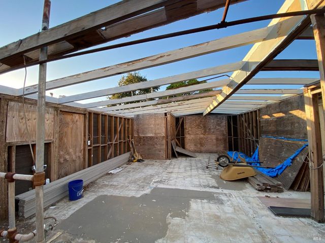 18 Joan Dr, American Canyon, CA 94503