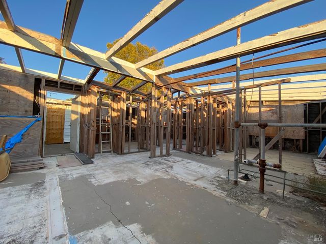 18 Joan Dr, American Canyon, CA 94503