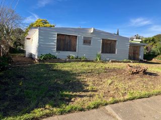 18 Joan Dr, American Canyon, CA 94503