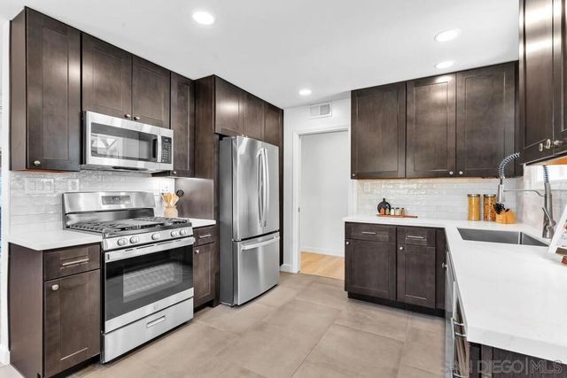 8372 Lake Artemus, San Diego, CA 92119