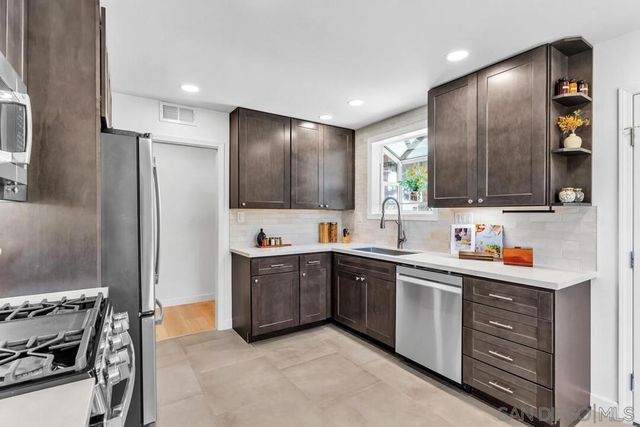 8372 Lake Artemus, San Diego, CA 92119