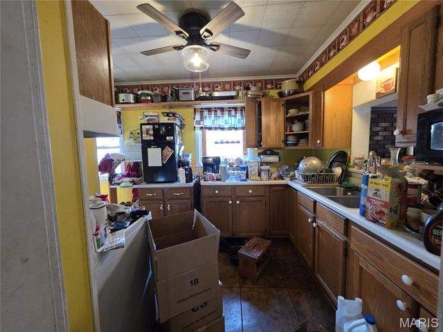 1020 N Charles Street, Carlinville, IL 62626