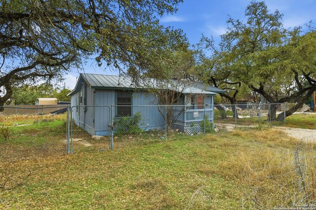 1108 Highview, Canyon Lake, TX 78133